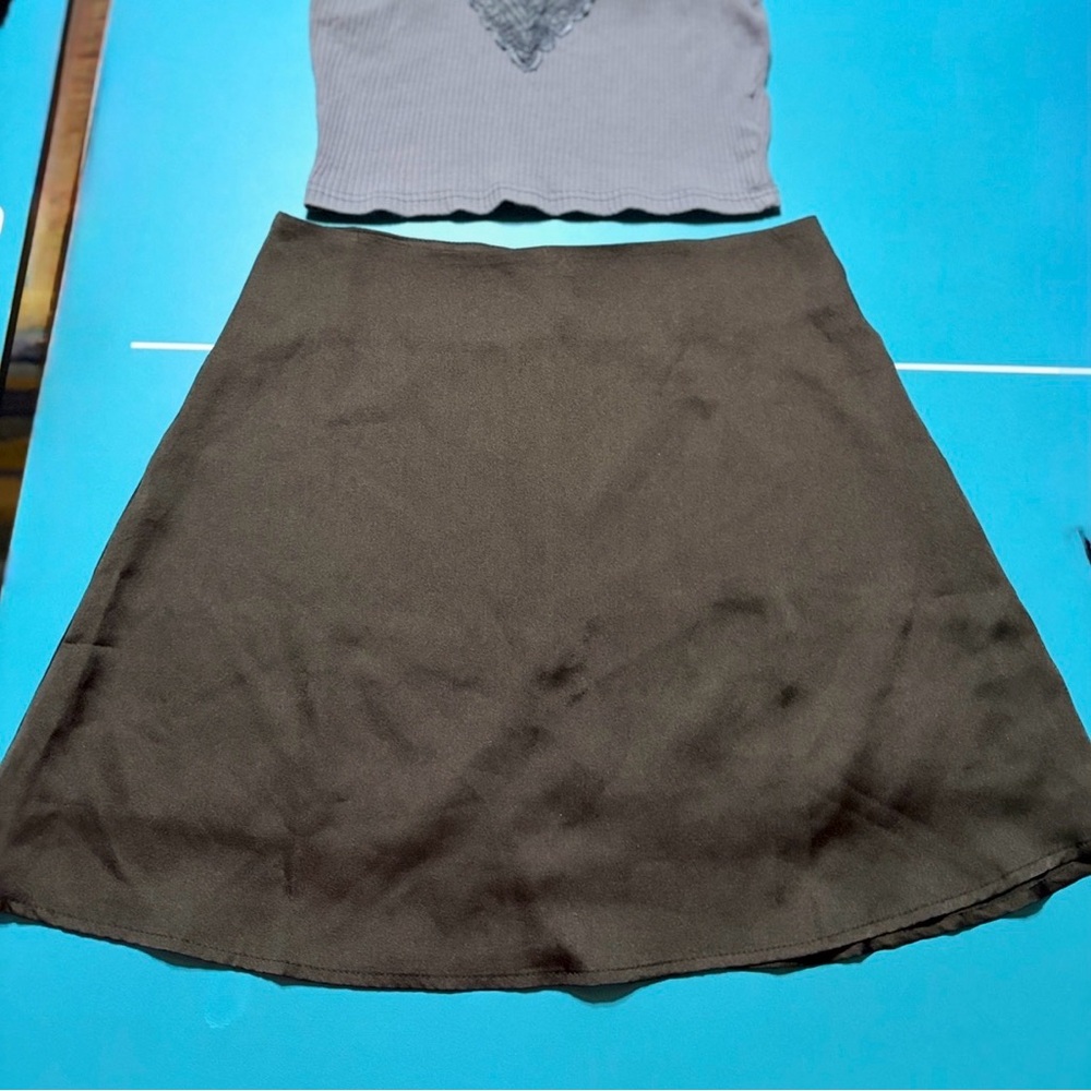 Black Satin Mini Skirt – Women’s Medium – Never Worn